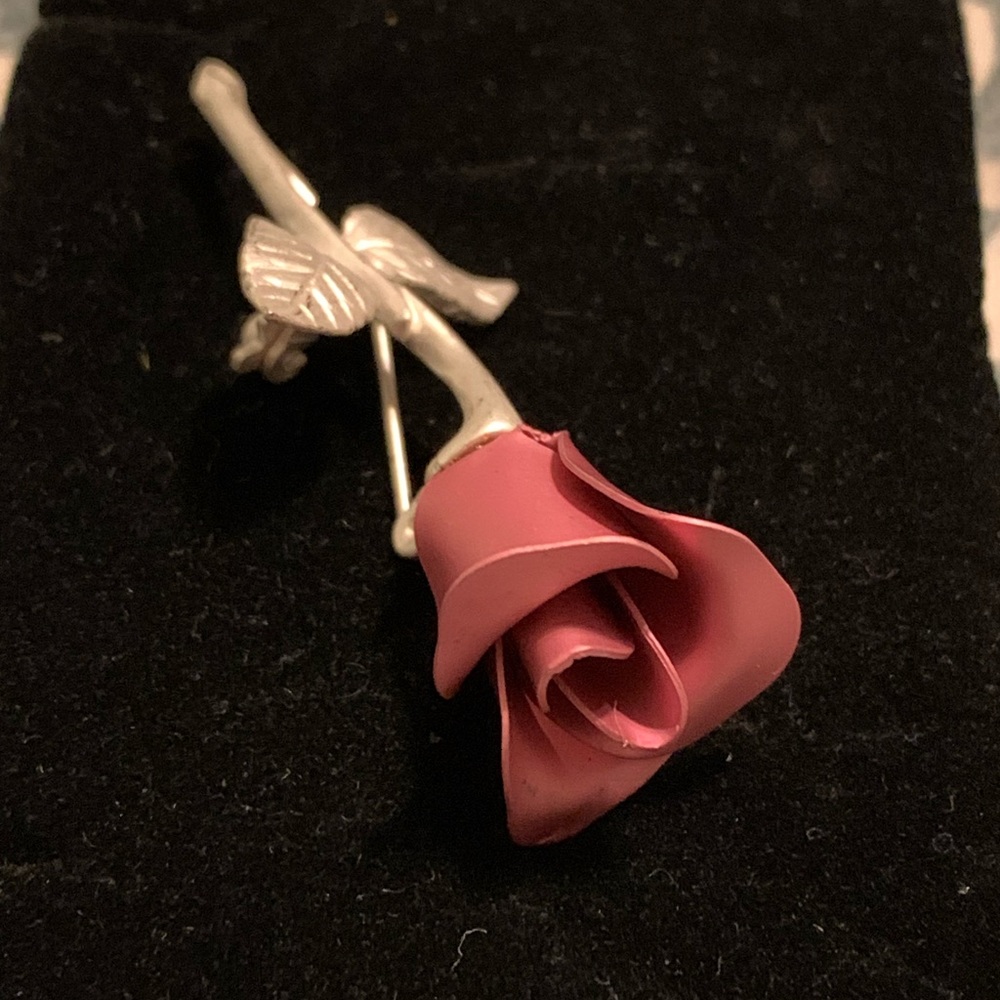 Beautiful Rose Pin *Item available 3/$15 bundle*